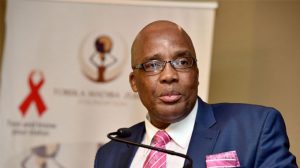 Motsoaledi calls for Zimbabwe bus company to lose license for carrying undocumented foreigners to SA