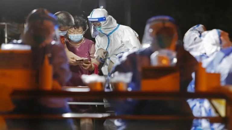 China work round clock to end COVID-19 cases in Shanghai