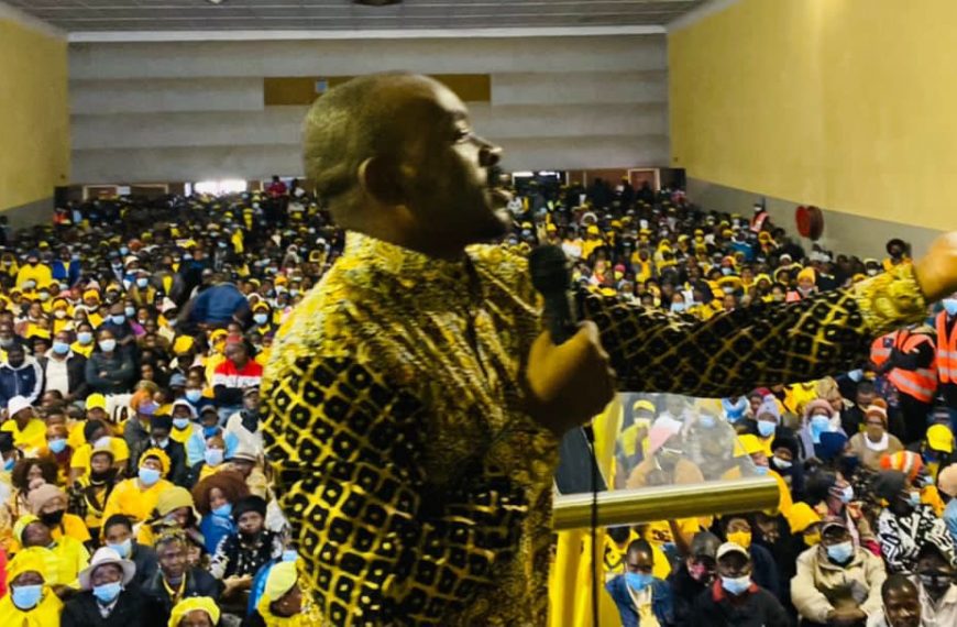 Home 155 Nelson Chamisa in Bulawayo meeting attended by Thokozani Khupe