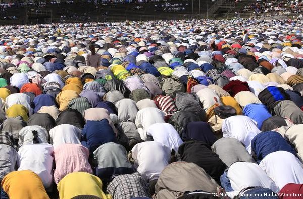 Ethiopian police clash with Muslims