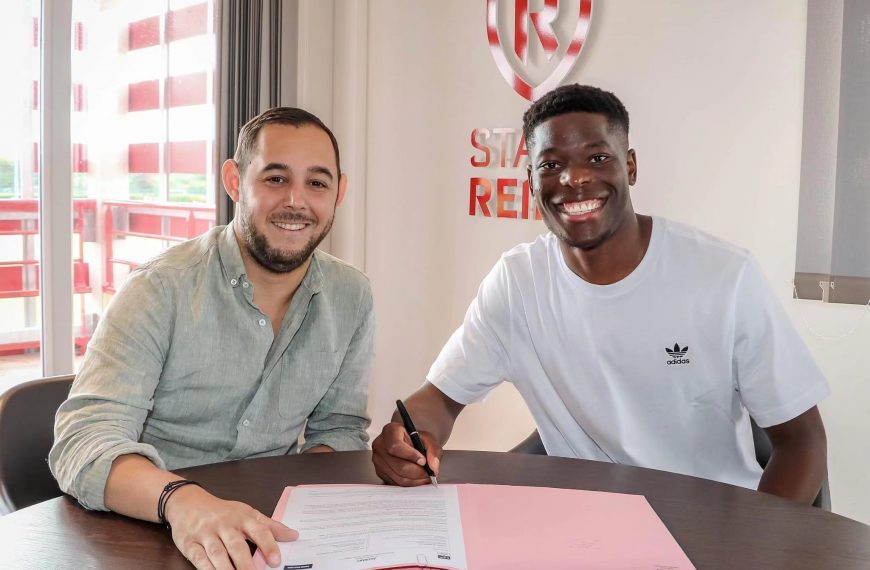 Marshall Munetsi has extended his stay at French Ligue 1 side Stade de Reims