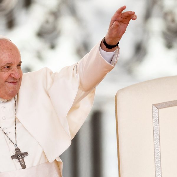 Home 13 Pope Francis
