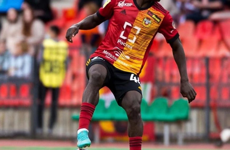 Zambian midfielder Klings Kangwa