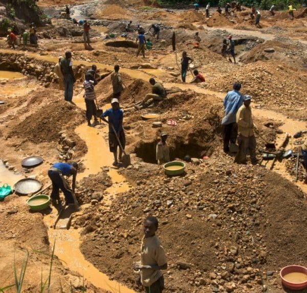 Umzingwane villagers complain about artisanal miners destroying their place