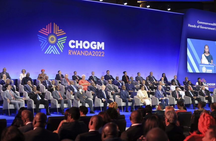 Home 131 Commonwealth adopts former French colonies, snubs Zimbabwe