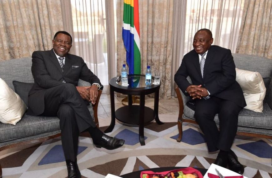 President Hage Geingob interacting with South African President Cyril Ramaphosa