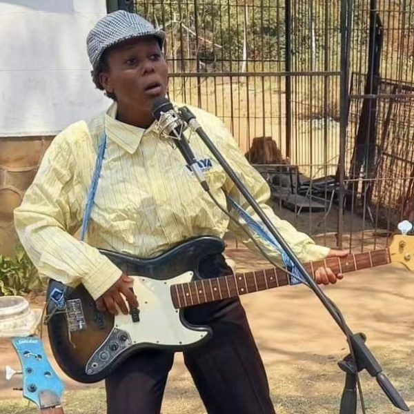 Bee Wezhira: The unemployed teacher who became a comedienne