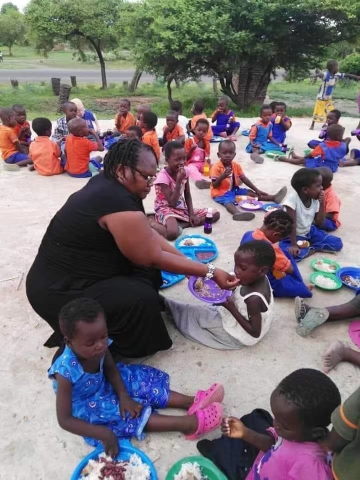 Malawi musician Gwamba offers True Independence to Pashello Charitable Trust