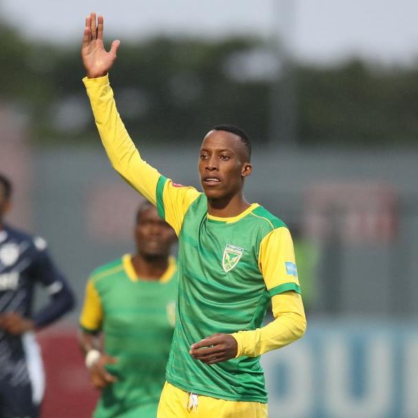 Home 136 Sundowns defender Divine Lunga returns to Golden Arrows on loan