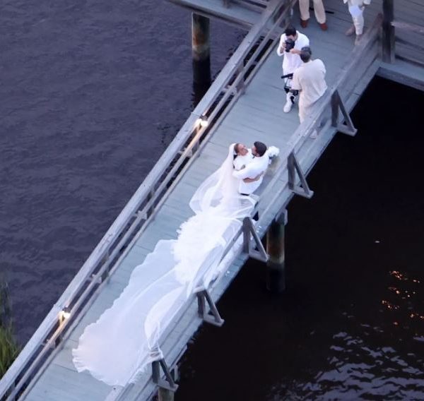 Home 137 Jennifer Lopez, Ben Affleck tie knot again in lavish ceremony