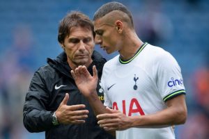 Chelsea to test Tottenham resolve in early season Premier League title battle