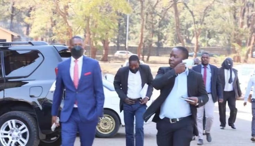 Corruption accused Wadyajena arrives at court like a king, offers to ferry judge