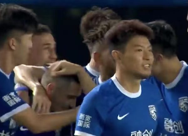 Wuhan Three Towns ruthless run continues in Chinese Super League