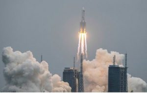 Home 6 Chinese booster rocket dramatic return to Earth irks US Space Command