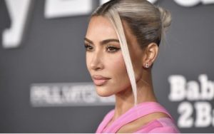 Balenciaga brand ambassador Kim Kardashian attends the 2022 Baby2Baby Gala presented by Paul Mitchell at Pacific Design Center on 12 November 2022 in West Hollywood, California.