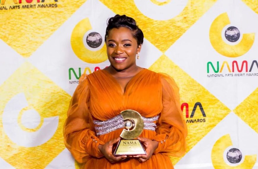 Gospel diva Janet Manyowa shows off her NAMA Award at the gala held Harare International Conference Centre.