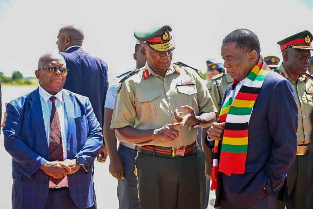 Mnangagwa retires General Sibanda, promotes Matatu to new rank 1 Zimbabwe President Emmerson Mnangagwa and Army General Valerio Sibanda share a moment at Robert Mugabe Internation Airport in Harare, Zimbabwe in February 2025.